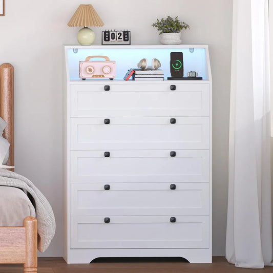 5 Drawer LED Dresser with Charging Station, Modern Wood Storage Cabinet for Bedroom Living Room.