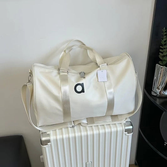 Handbag sports hanging bag, leisure waterproof yoga bag, travel fitness bag, large capacity shoulder bag for business trips.