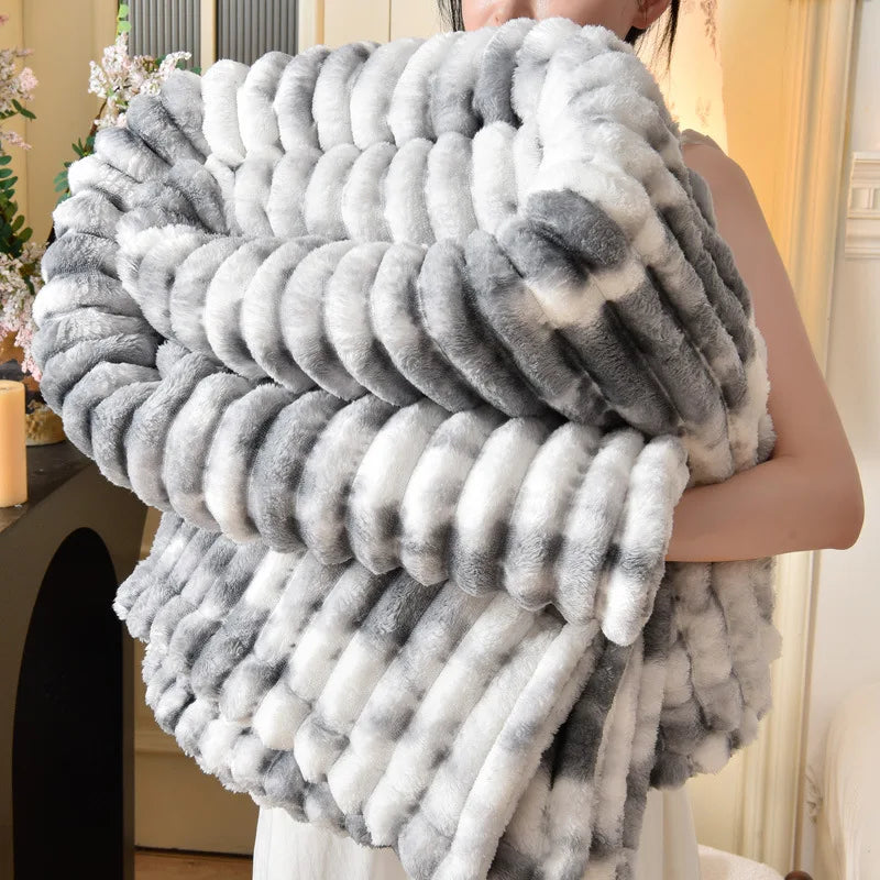 Rabbit Flannel Thickened Warm blanket, Coral Fleece Blanket Luxury Nap Blanket.