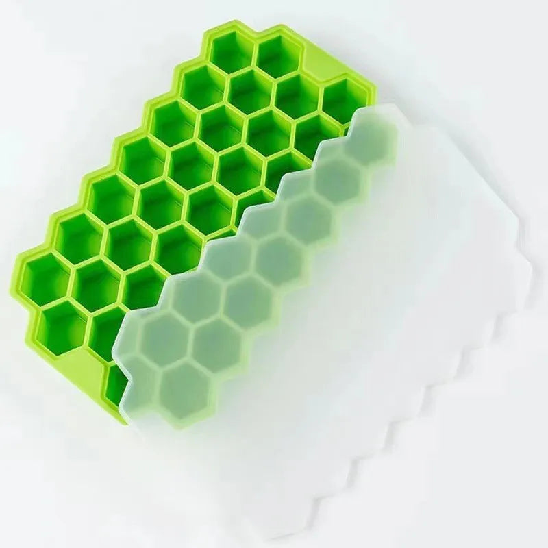 4/2/1PCS Silicone Ice Cube Mold,148 Cube Large-capacity Ice Trays, Food Grade Ice Maker Reusable with Lids.