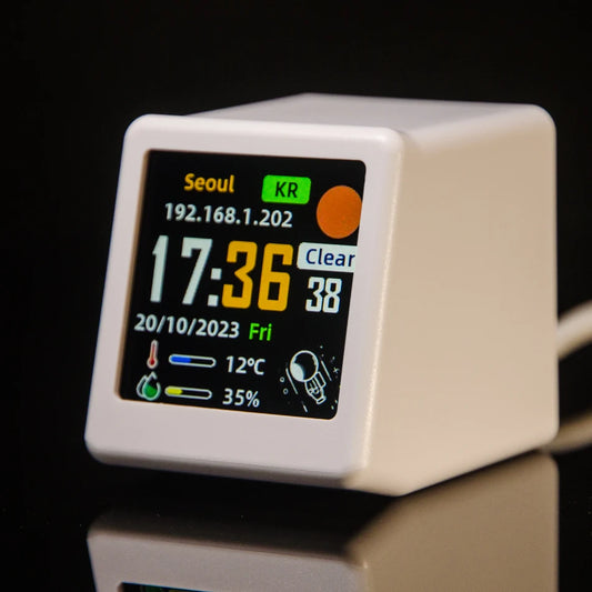 Station météo Wi-Fi ultra intelligente Geek Magic, horloge avec album photo numérique pour bureau et animations GIF.