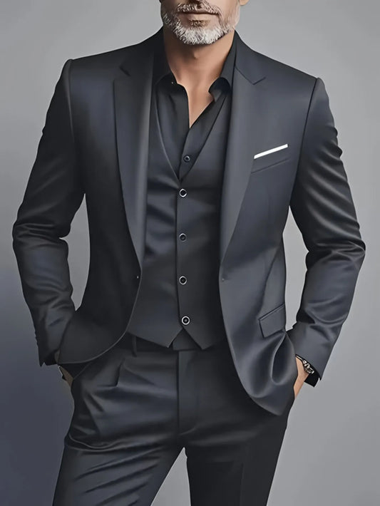 Elegantes trajes de hombre - Esmoquin entallado para bodas y ocasiones formales, traje negro.