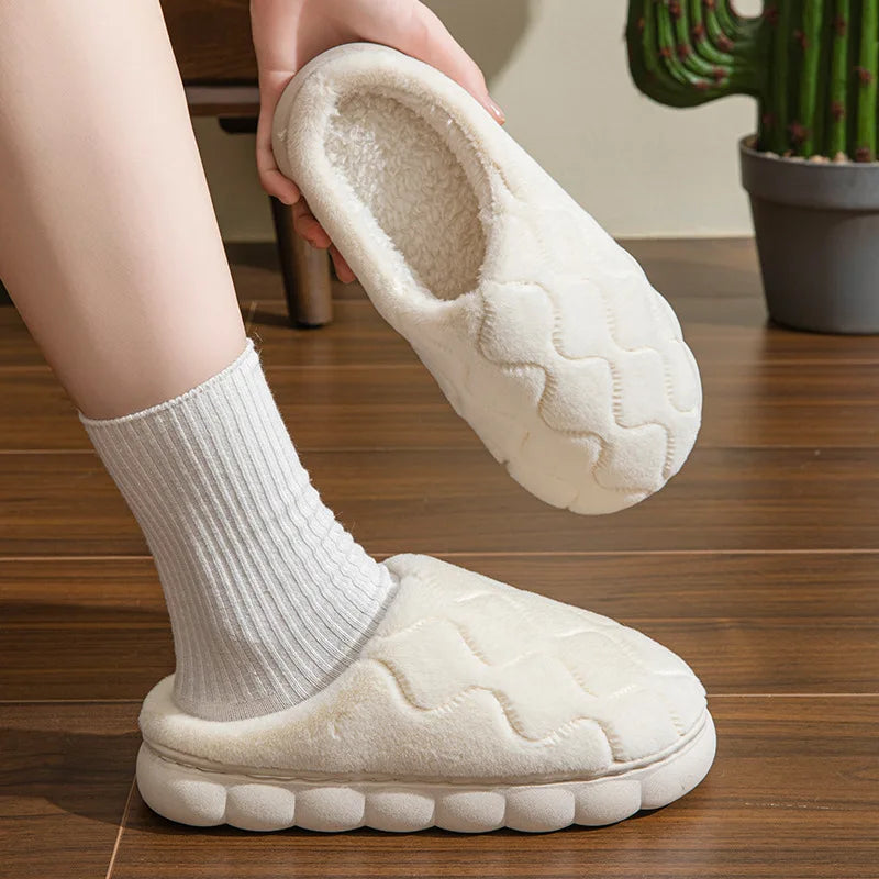 2025Winter Short Plush Warm Women's Cotton Slippers.