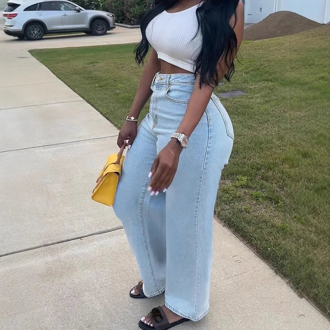 American style plus-size jeans, light blue stretchy high-waisted wide-leg pants.