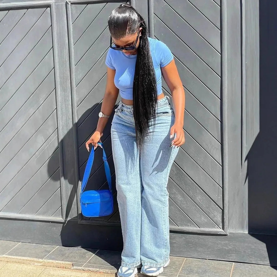 American style plus-size jeans, light blue stretchy high-waisted wide-leg pants.