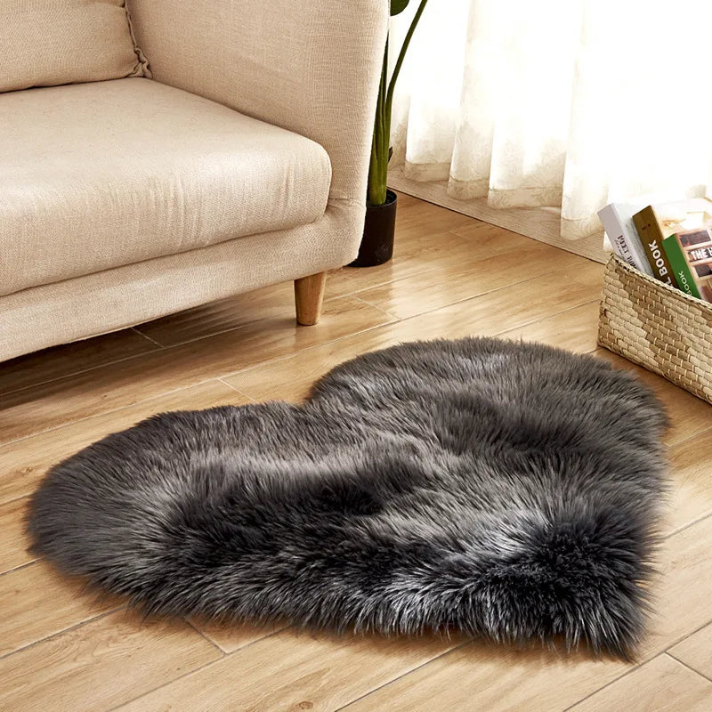 Heart Shaped Faux Fur Rug, Bedroom Fluffy Shaggy Area Rugs, Sheepskin Fuzzy Rug Carpets.