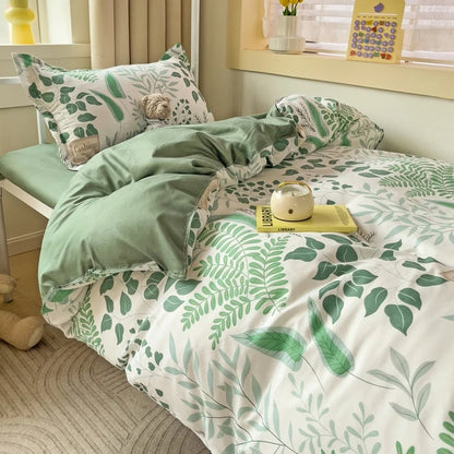 Queen Size Bedding Set, White Color, Black Plaid Microfiber, King Size Bed Linen