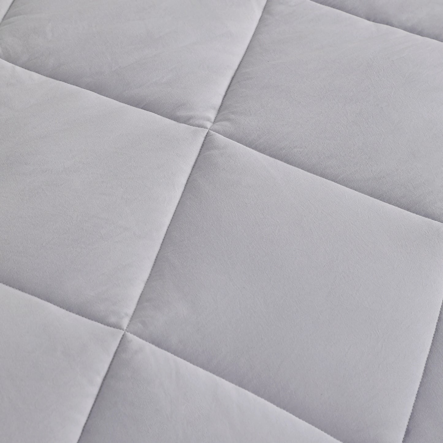 Comforter Set Includes Fitted Sheet, Top Sheet and Pillowcases