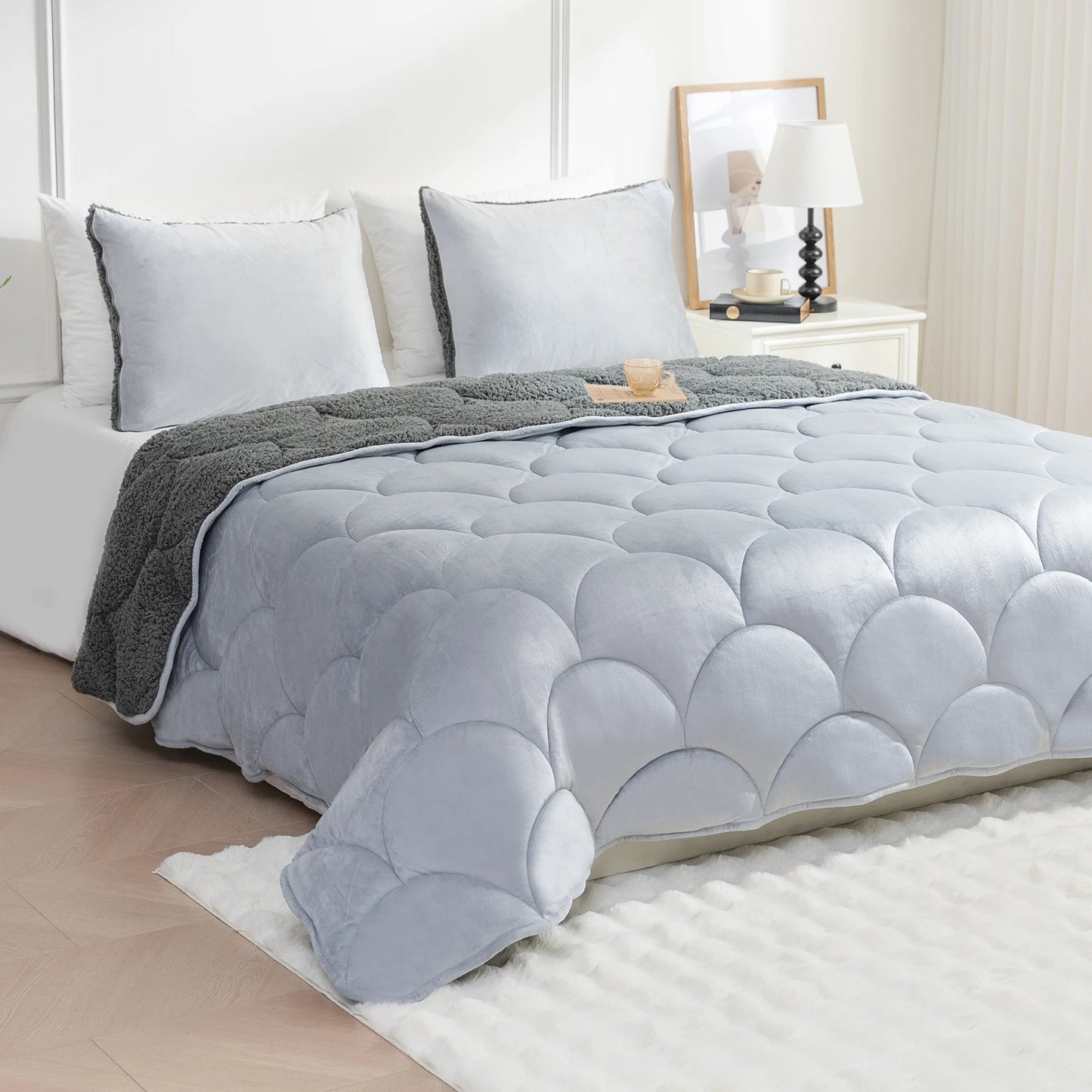 Sherpa Comforter Set , All Season Soft Warm Fleece Fall Blanket, with Pillow Sham.