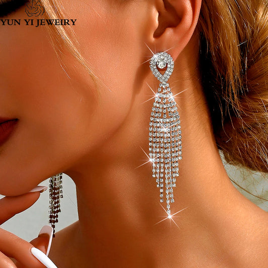 European and American fashion  high-end diamond-shaped  earrings, for everyday outfits