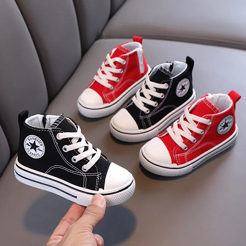 Children's Mid-Top Canvas Shoes Soft Bottom Comfortable Casual Children's Shoes.