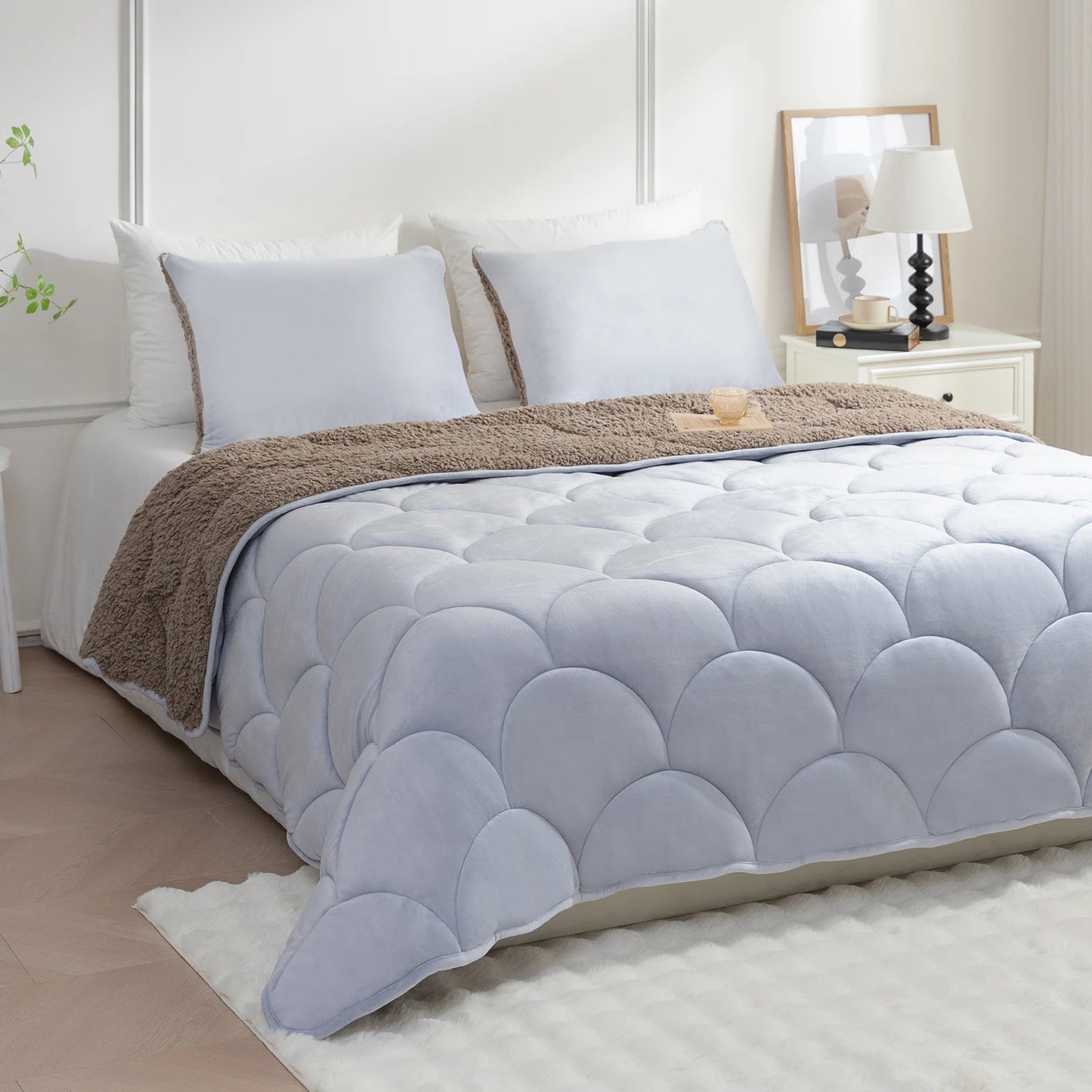 Sherpa Comforter Set , All Season Soft Warm Fleece Fall Blanket, with Pillow Sham.