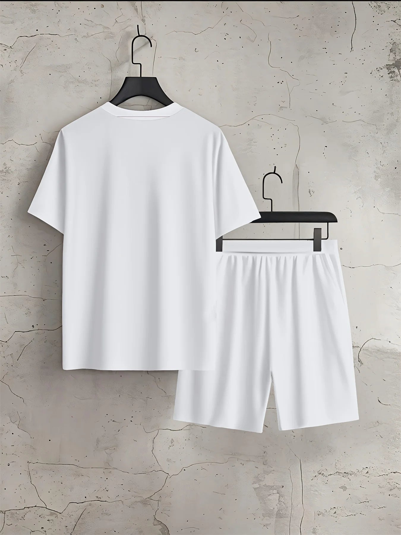 Men new summer fashion teddy bear print soft and breathable round neck T-shirt shorts set.