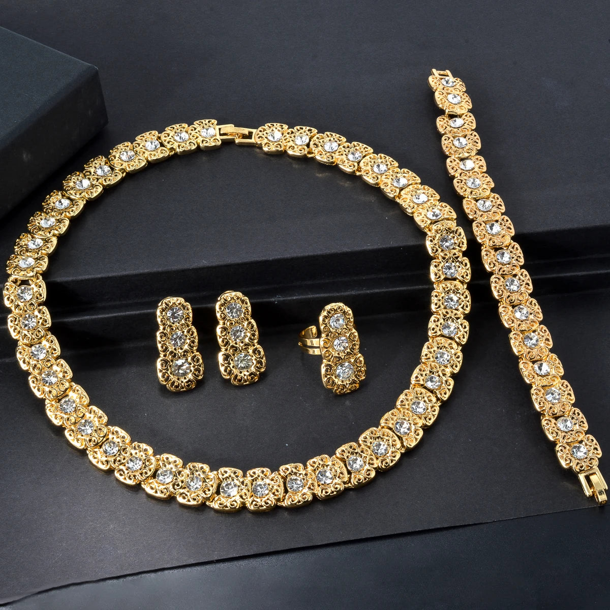 Luxury Quality Jewelry Set For Women Pearl Necklace Bracelet Ring Earrings.