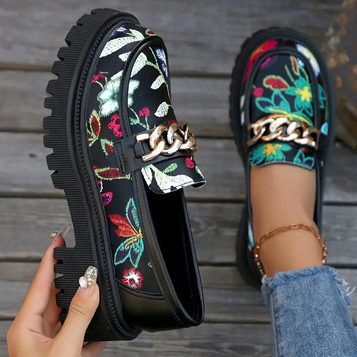 Trendy British Style Flats with Thick Heels, Leather Shoes Spring Autumn Floral Pattern.