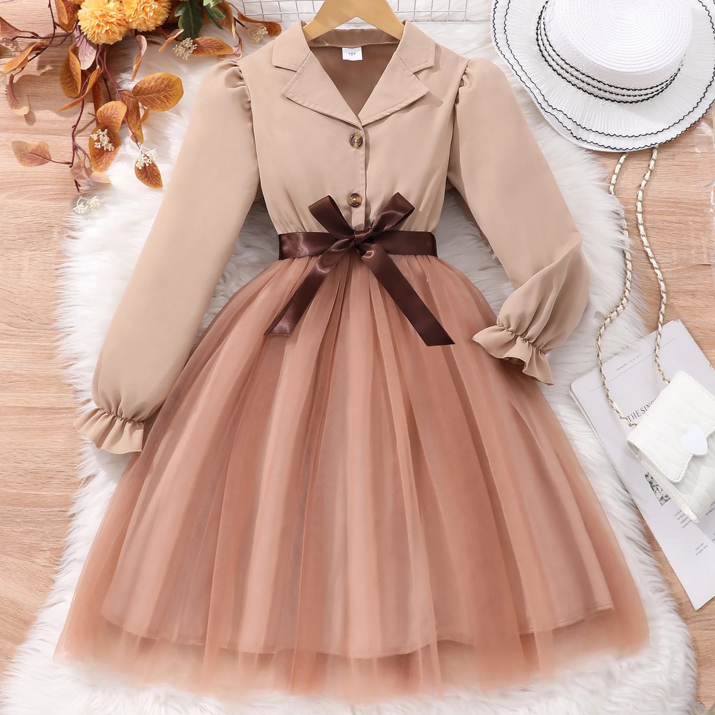 Girl long sleeved lapel solid color, mesh dress with woven waistband.