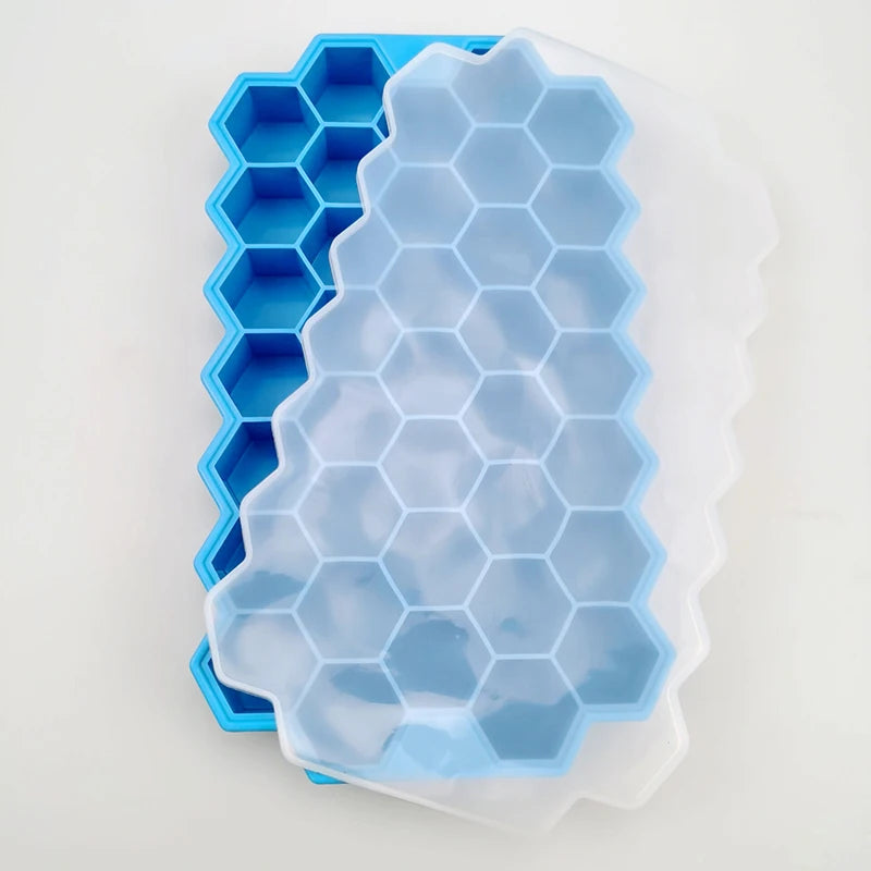 4/2/1PCS Silicone Ice Cube Mold,148 Cube Large-capacity Ice Trays, Food Grade Ice Maker Reusable with Lids.