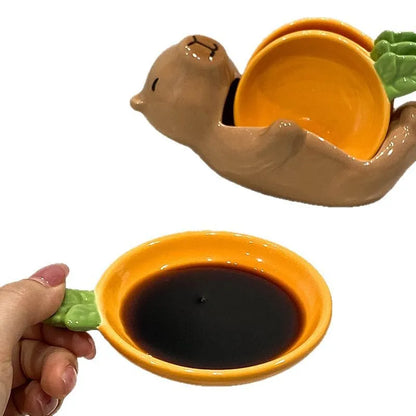 Home-use simple dipping dish set with creative cartoon design.