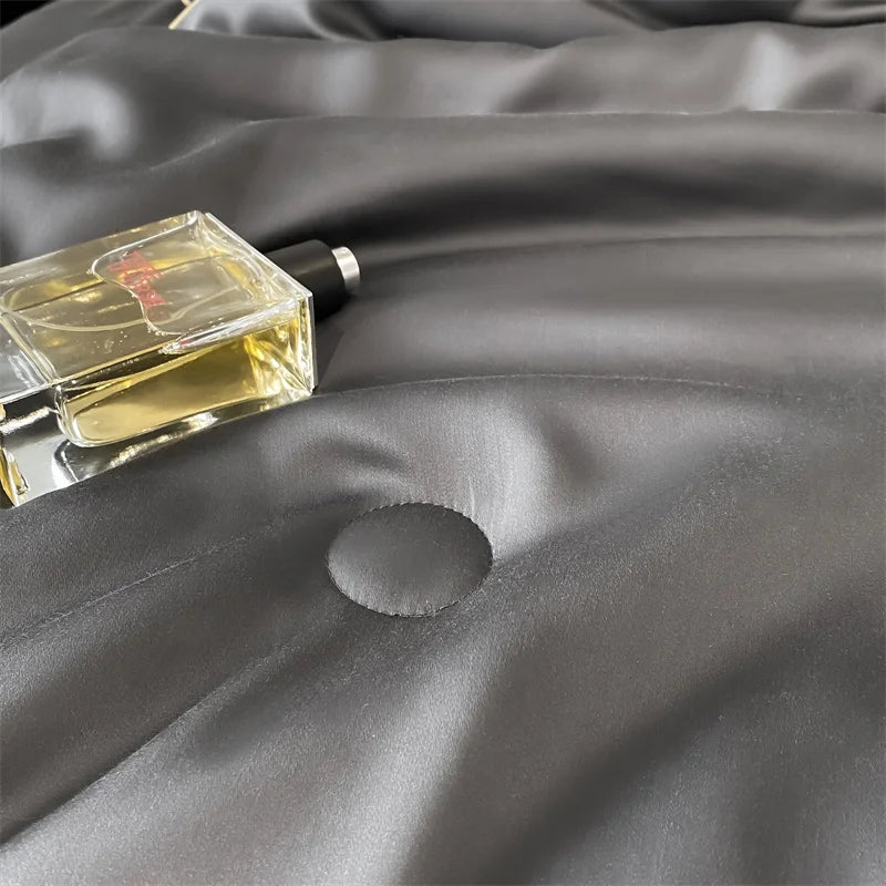 New Embroidery Summer Cool Quilt, Breathable Queen Comforter Set.