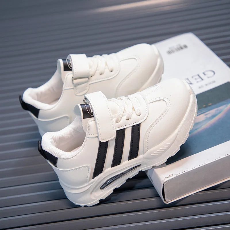 2026 New Spring Fall Sport Shoes for Boys, Fashion Patchwork Stripes Sneakers for Girls, Black, Khaki, Gray Kids Trainers.