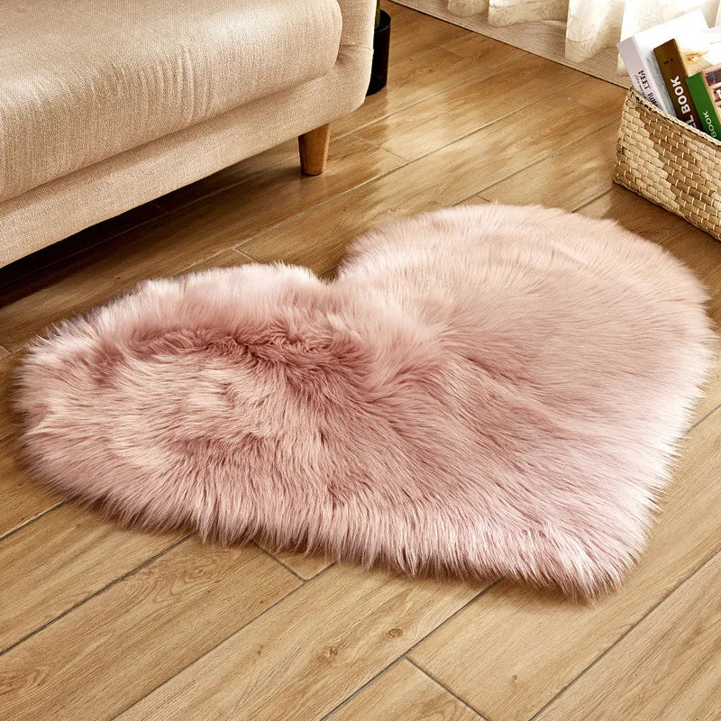 Heart Shaped Faux Fur Rug, Bedroom Fluffy Shaggy Area Rugs, Sheepskin Fuzzy Rug Carpets.
