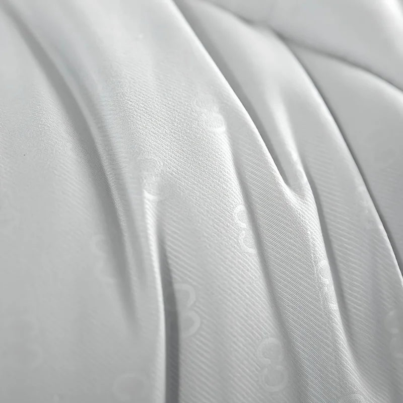 High quality solid color, thickened warm comfortable fabric quilt , winter spring autumn blanket.