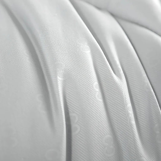 High quality solid color, thickened warm comfortable fabric quilt , winter spring autumn blanket.