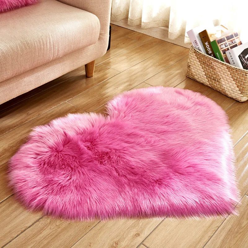 Heart Shaped Faux Fur Rug, Bedroom Fluffy Shaggy Area Rugs, Sheepskin Fuzzy Rug Carpets.