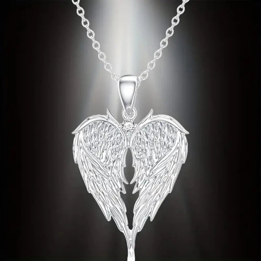 New Hip-hop Fashion Feather Angel's Wings, Heart Inlay Zircon Pendant Necklace for Men, Women Rock Punk Jewelry Accessories Gifts.