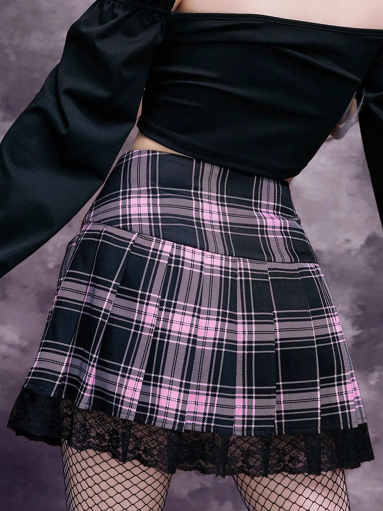 E-girl Retro Lace Up Pleated Skirt, High Waist Plaid Print, Mesh Stitching Hem, Y2K Gothic Black, Pink.