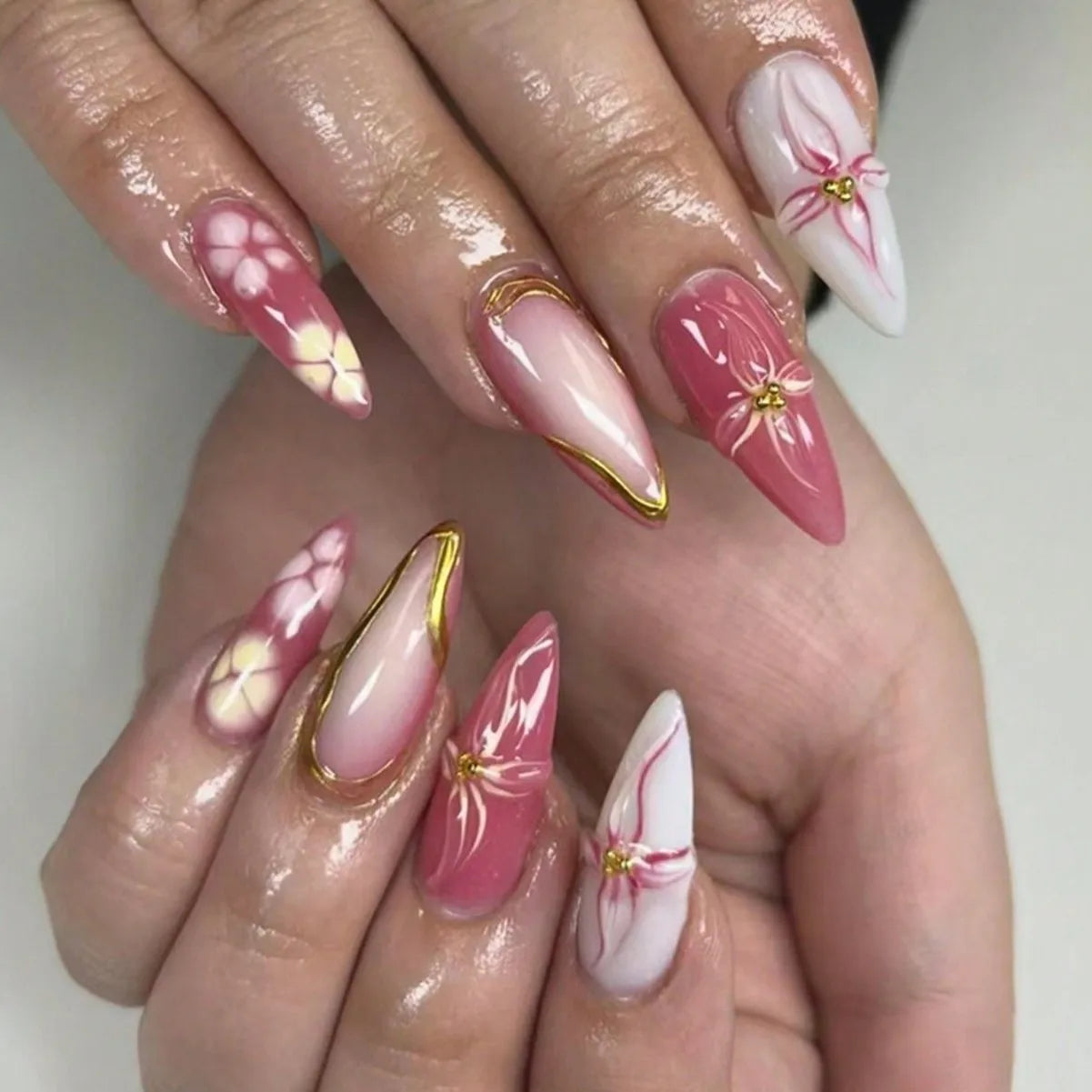 24Pcs Mid-length Almond Press on Fake Nails,3D Ripple Heart ,Pearl Star, Blue Smudge Detachable Full Cover Nails Tips.