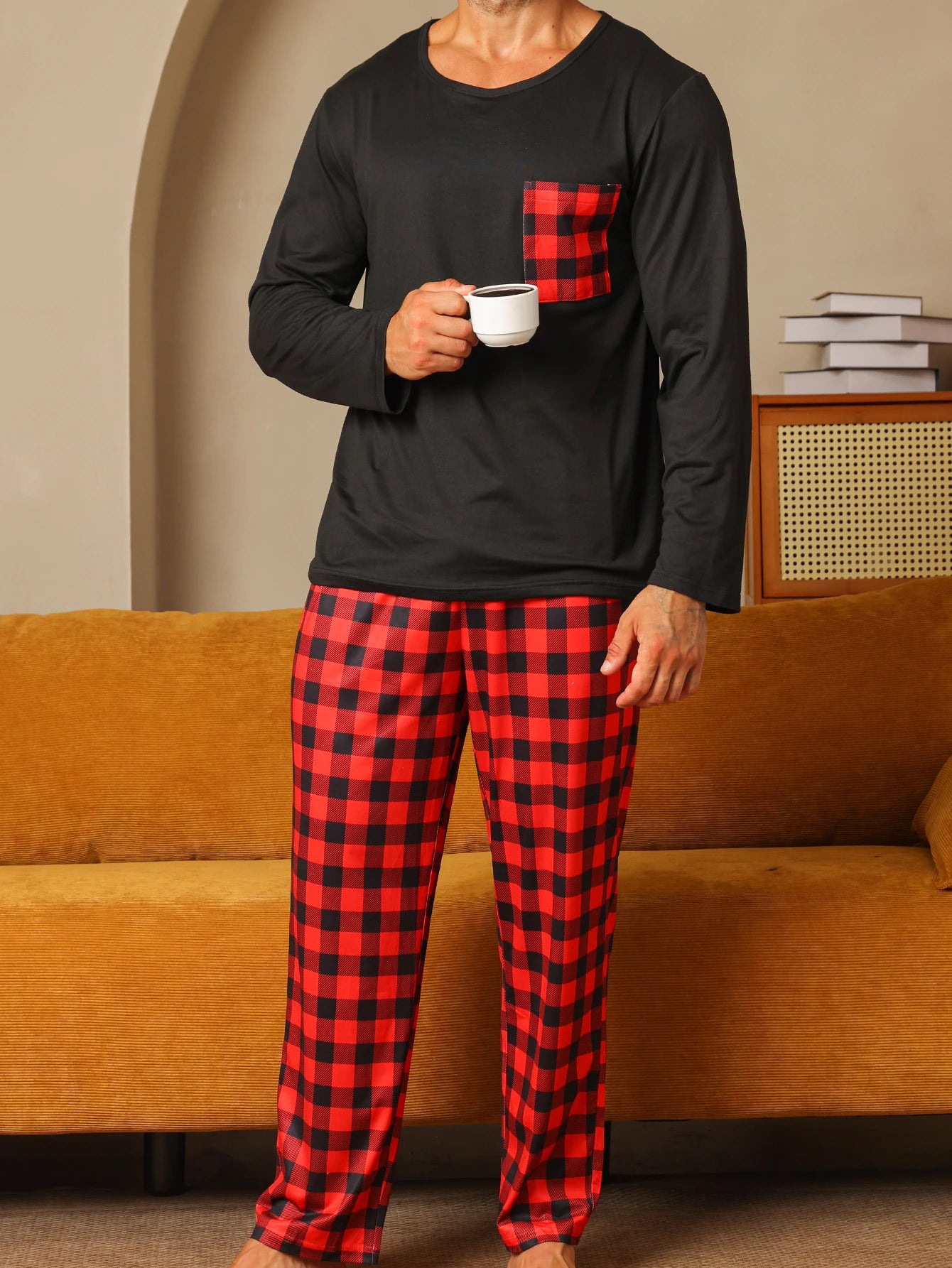 Two piece sets men pajamas, autumn and winter long sleeved.