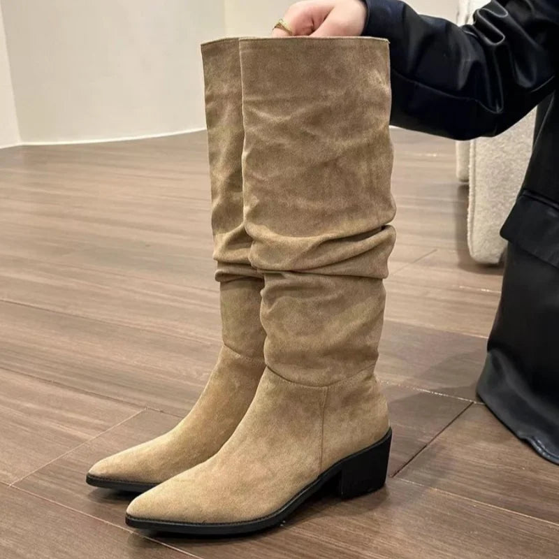 Retro pleated suede Long boots for women. 2025 winter fashion. Large size versatile women's boots.