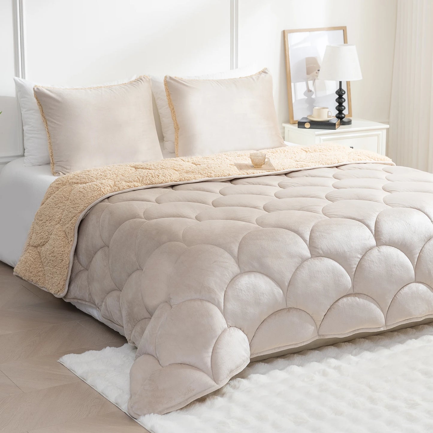 Sherpa Comforter Set , All Season Soft Warm Fleece Fall Blanket, with Pillow Sham.