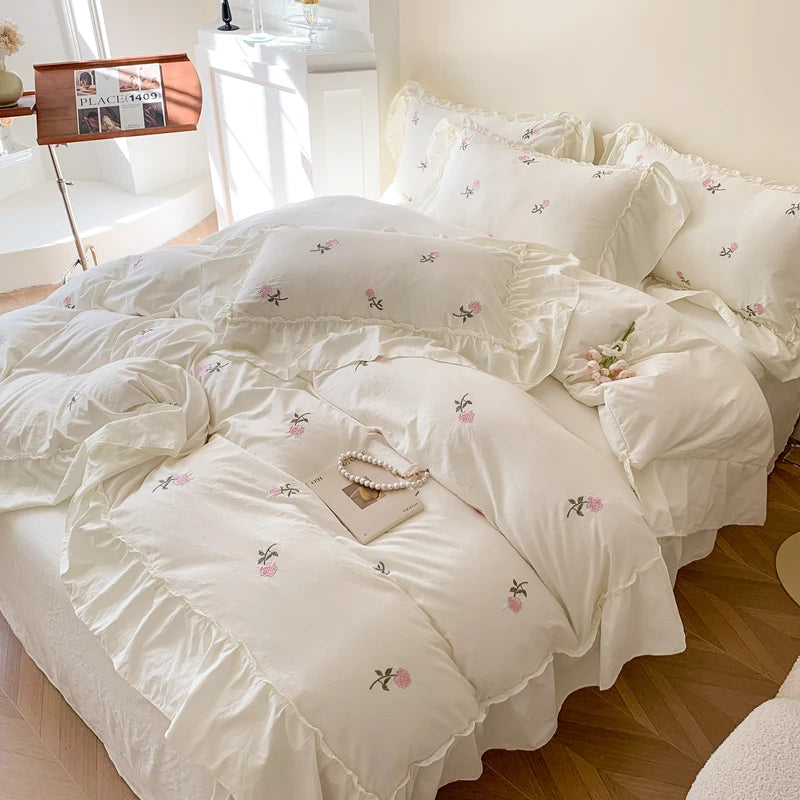 3pcs Rose Embroidered Duvet Cover Set ,(1*Duvet Cover + 2*Pillowcase, Without Core), Princess Style Lace Bedding Set.