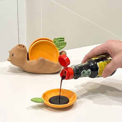 Home-use simple dipping dish set with creative cartoon design.