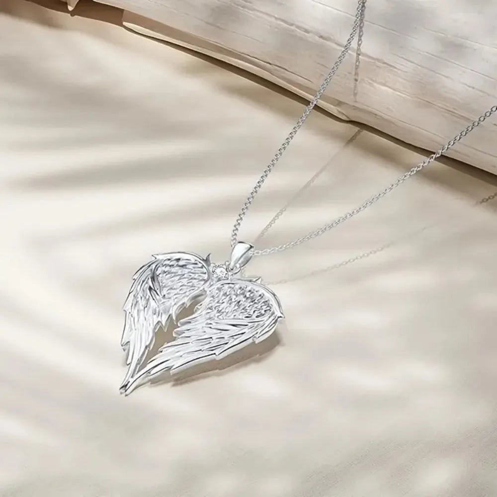 New Hip-hop Fashion Feather Angel's Wings, Heart Inlay Zircon Pendant Necklace for Men, Women Rock Punk Jewelry Accessories Gifts.