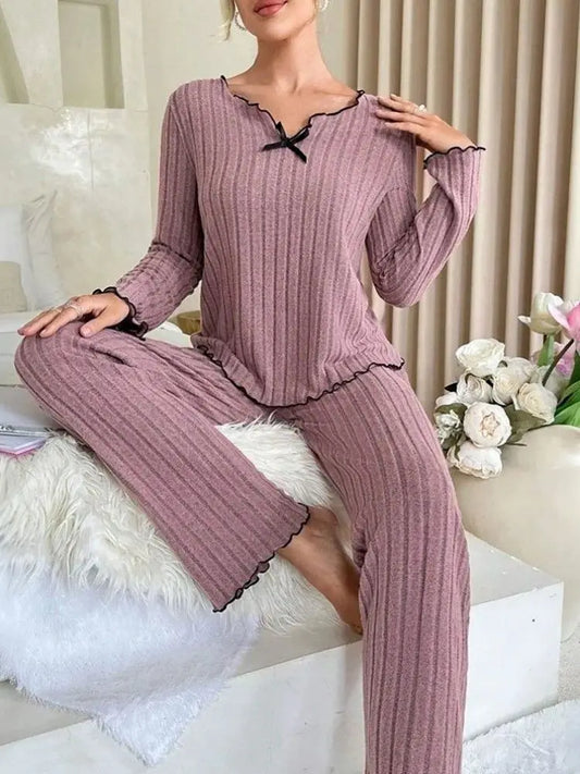 Autumn Winter Warm Sleepwear Women Pajamas Set, Long Sleeve Top and Trousers.
