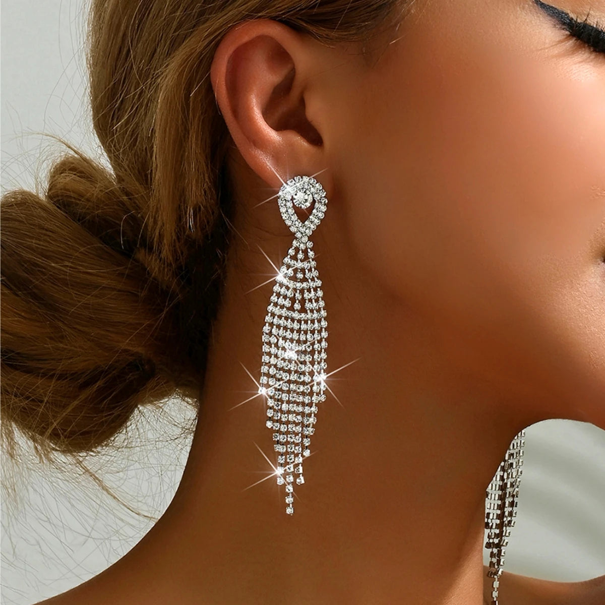 European and American fashion  high-end diamond-shaped  earrings, for everyday outfits