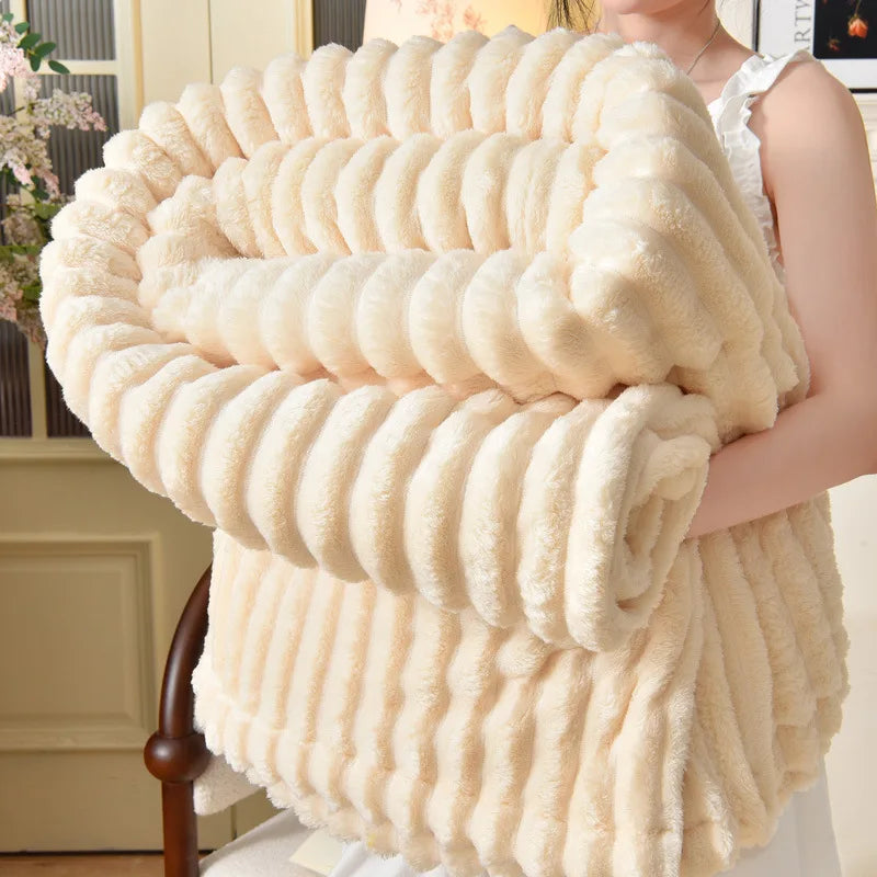 Rabbit Flannel Thickened Warm blanket, Coral Fleece Blanket Luxury Nap Blanket.