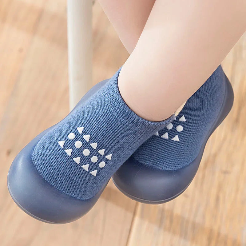 Summer New Combed Cotton Anti slip and Breathable Children Soft Sole Shoes.