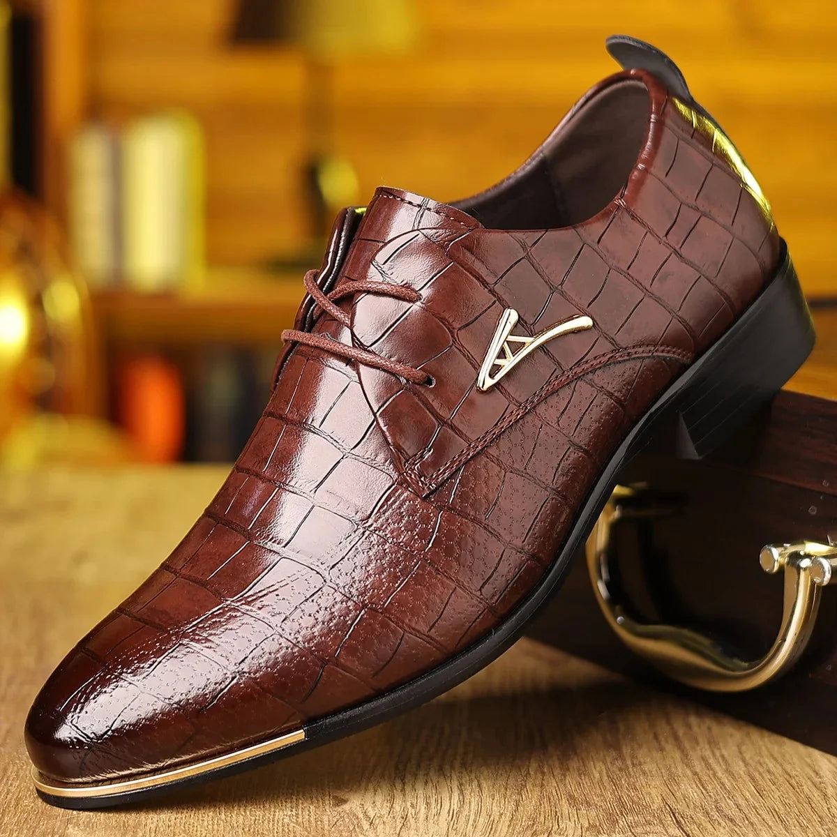 Men Business Casual Shoes, Lace-Up Pointed Toe Leather Shoes.